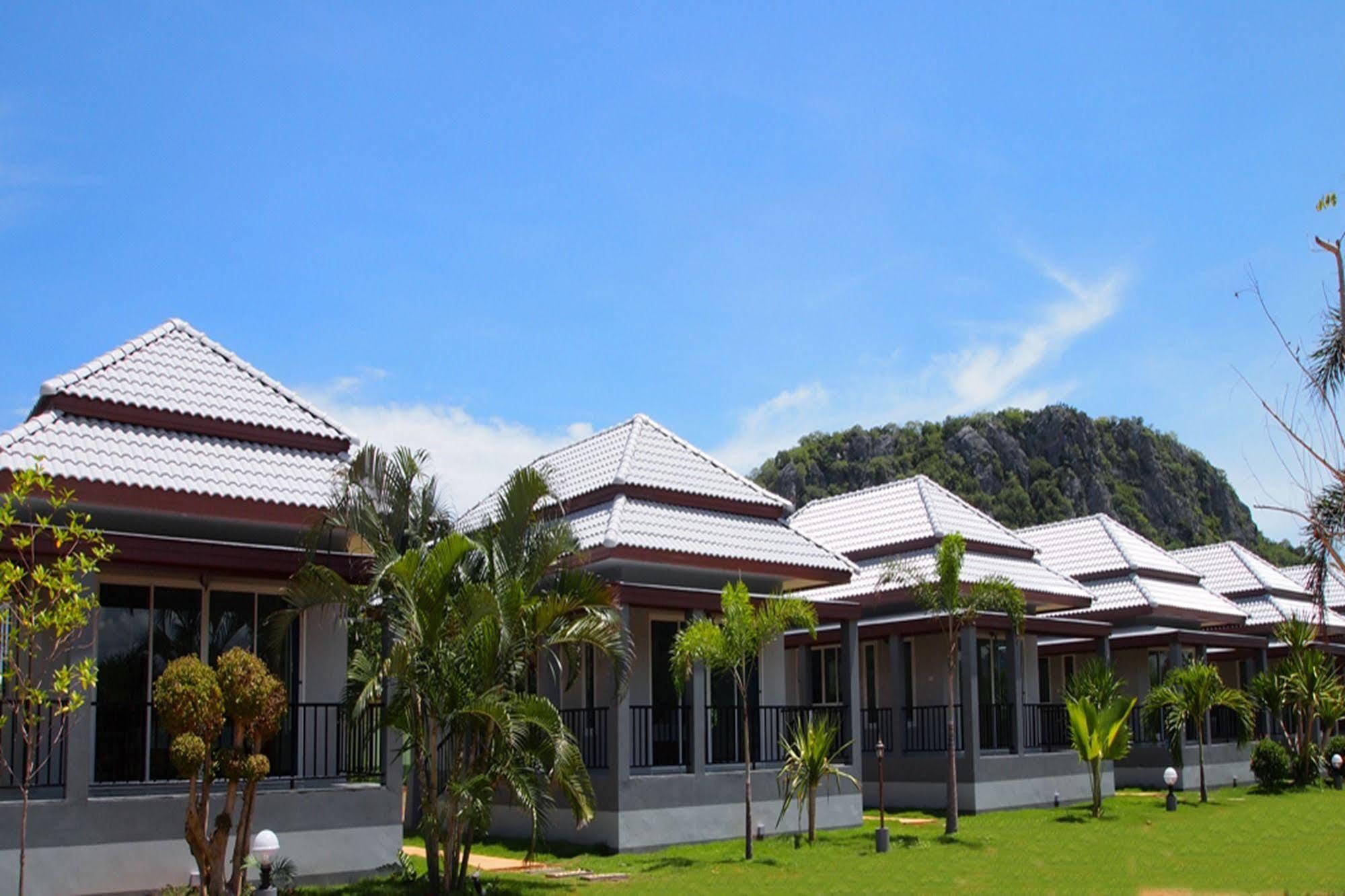 Kp Mountain Beach Pranburi Kültér fotó