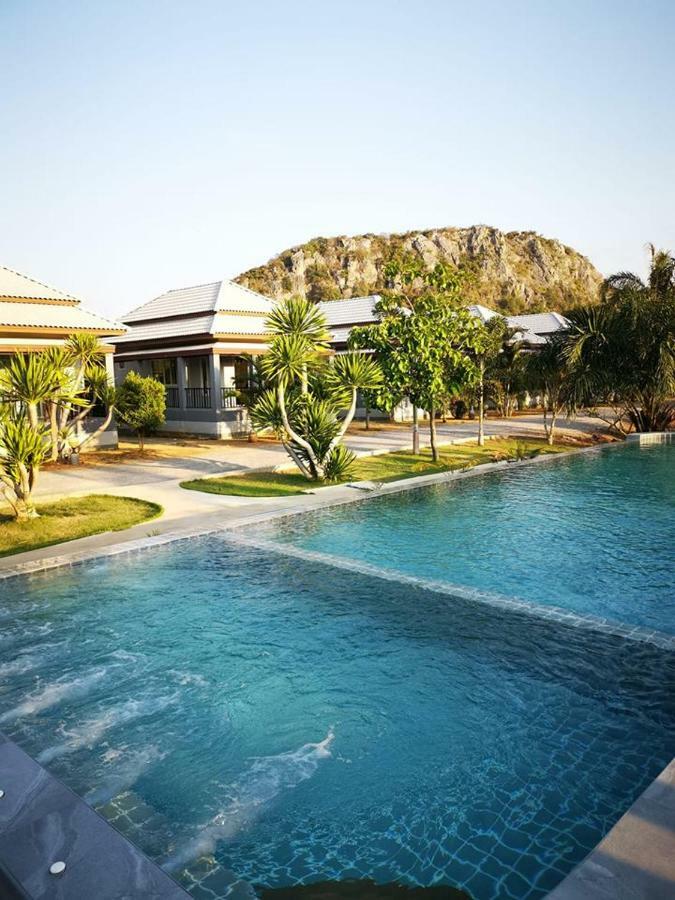 Kp Mountain Beach Pranburi Kültér fotó